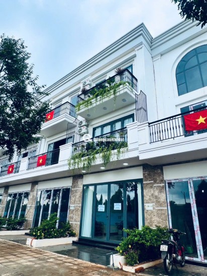 Nhà phố KĐT Ân Phú – vị trí đắc địa, đường 32m, sổ riêng, giá tốt 5,7 tỷ